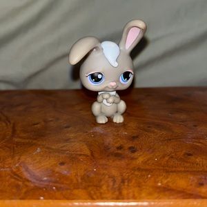 Littlest pet shop 14 bunny